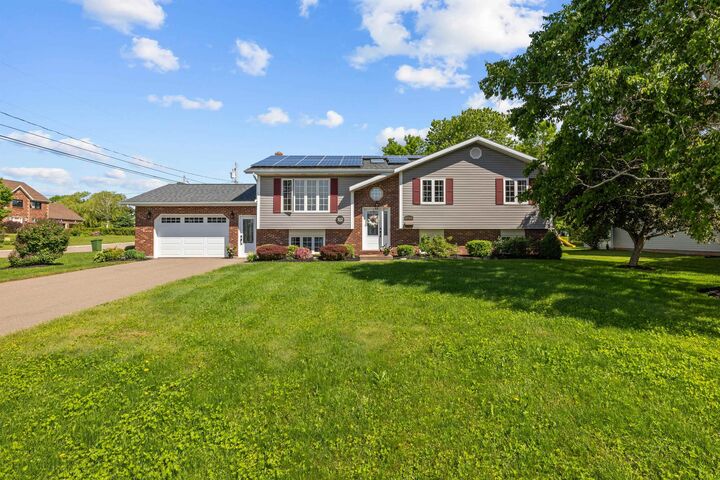 Property Photo: 102 Crozier Drive PE C1N 5S1
