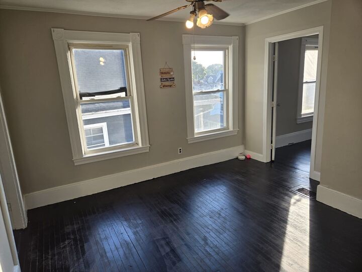 Property Photo: 19 Halford Place 3 MA 01902