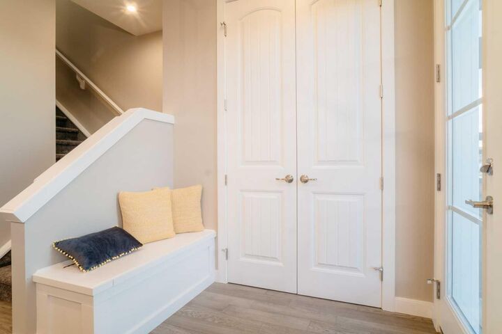 Property Photo:  1138 Cobblestone Boulevard SW  AB T4B 0R7 
