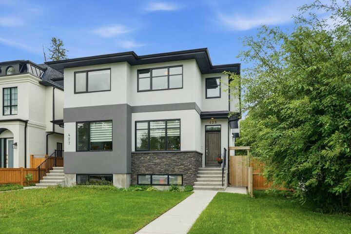 Property Photo: 425 23 Avenue NE AB T2E 1W1