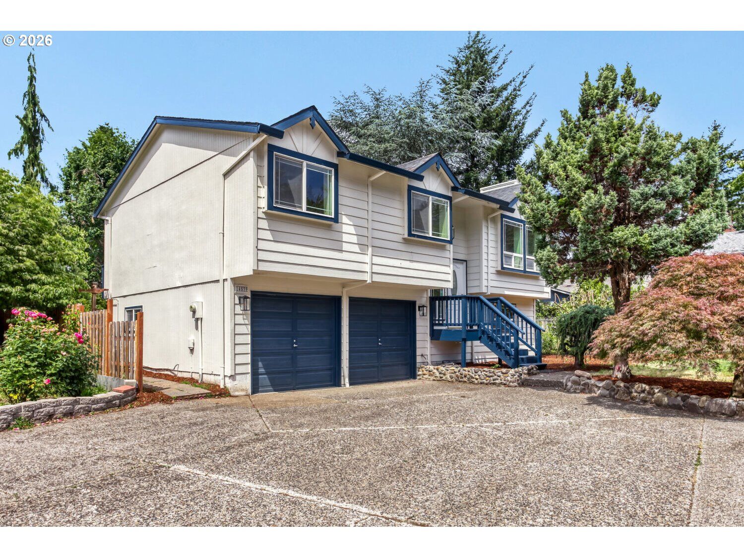 Property Photo: 14539 SE Center St OR 97236