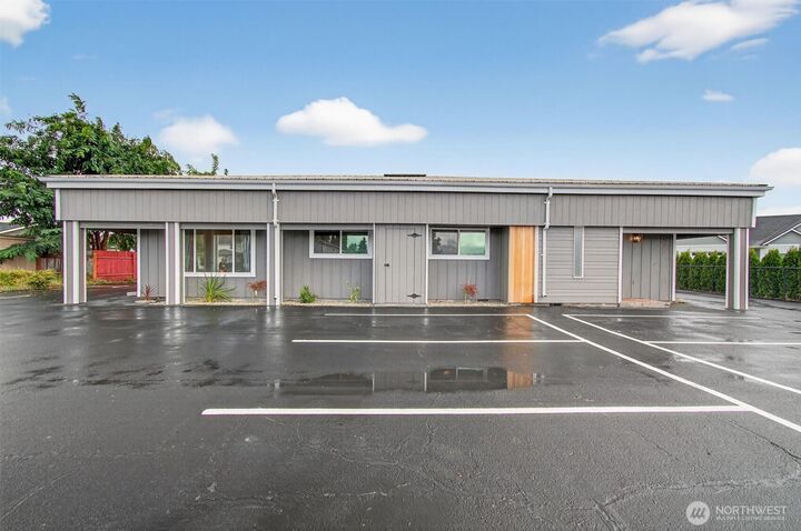 Property Photo:  302  3rd Street  WA 98674 