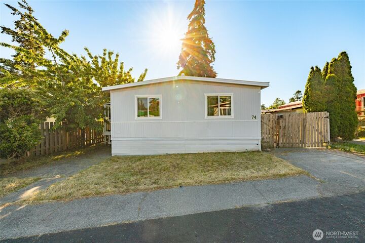 Property Photo: 700 NW Crosby Avenue 74 WA 98277
