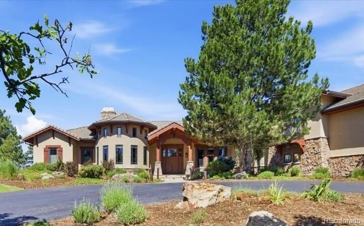 Property Photo: 602 Cliffgate Lane CO 80108