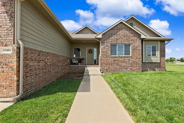 Property Photo:  13401 E Bellechase  KS 67230-7843 