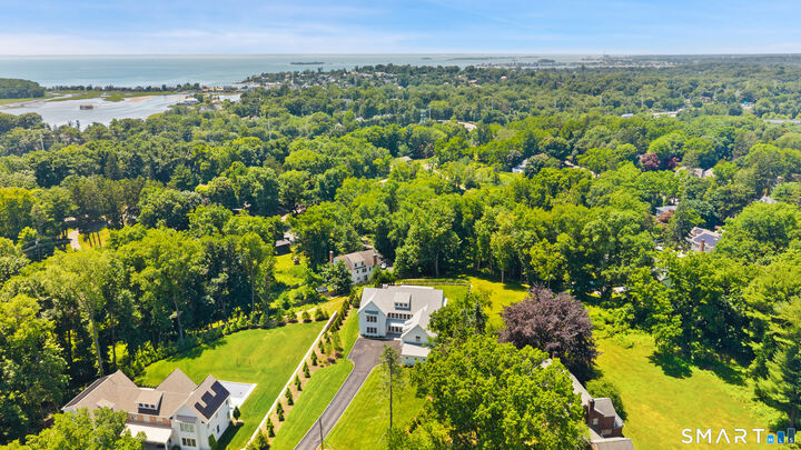 Property Photo: 13 Edgemarth Hill Road CT 06880