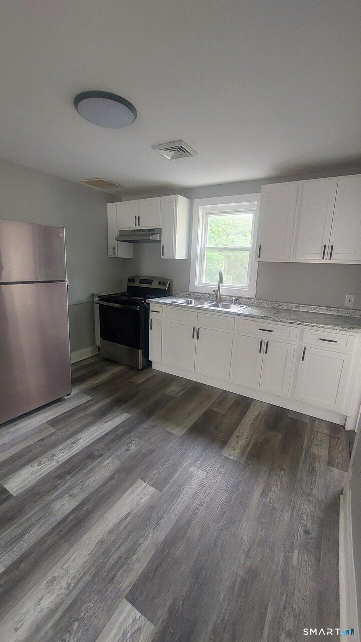 Property Photo: 31 William Street 2 CT 06810