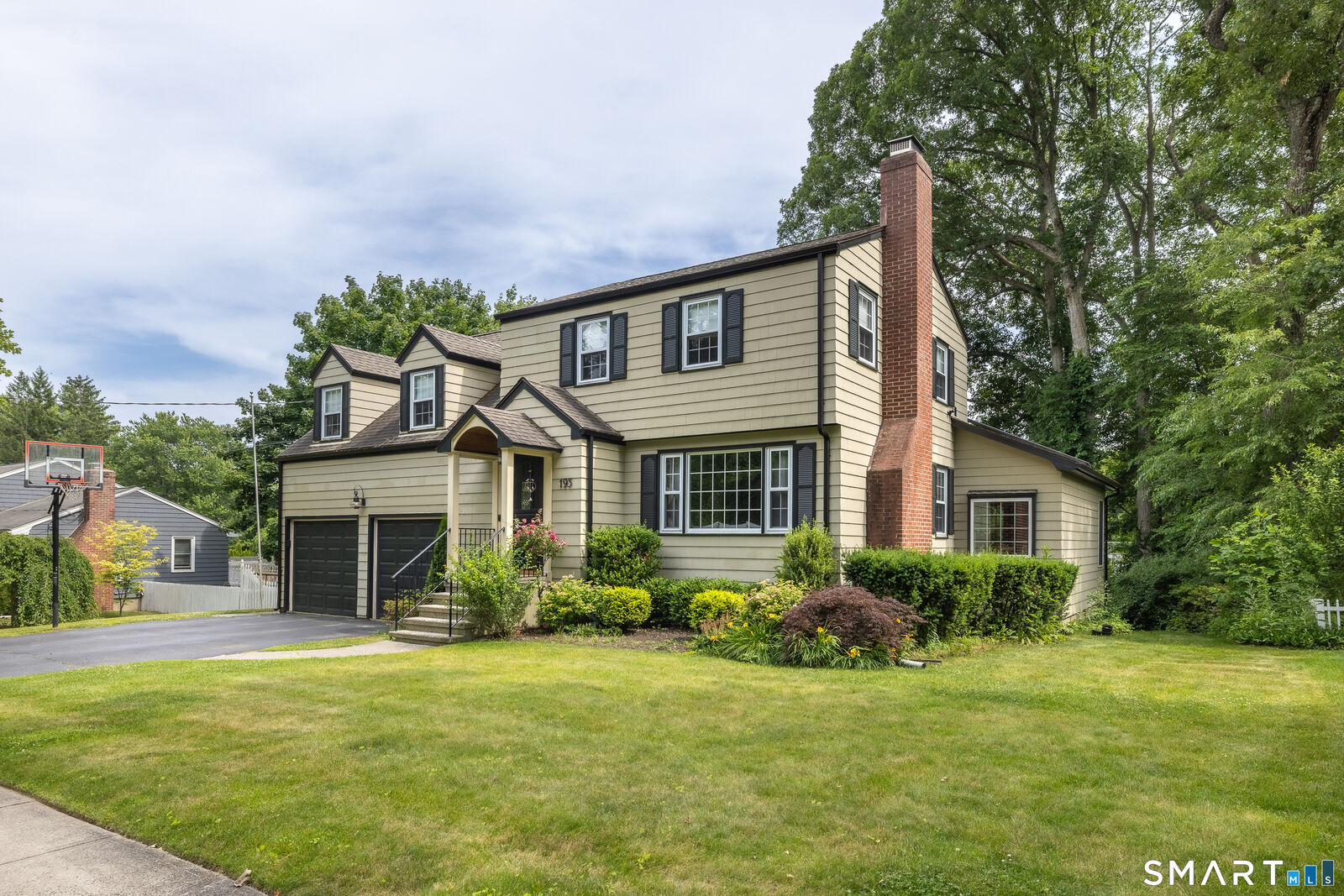 Property Photo:  195 Luanne Road  CT 06614 