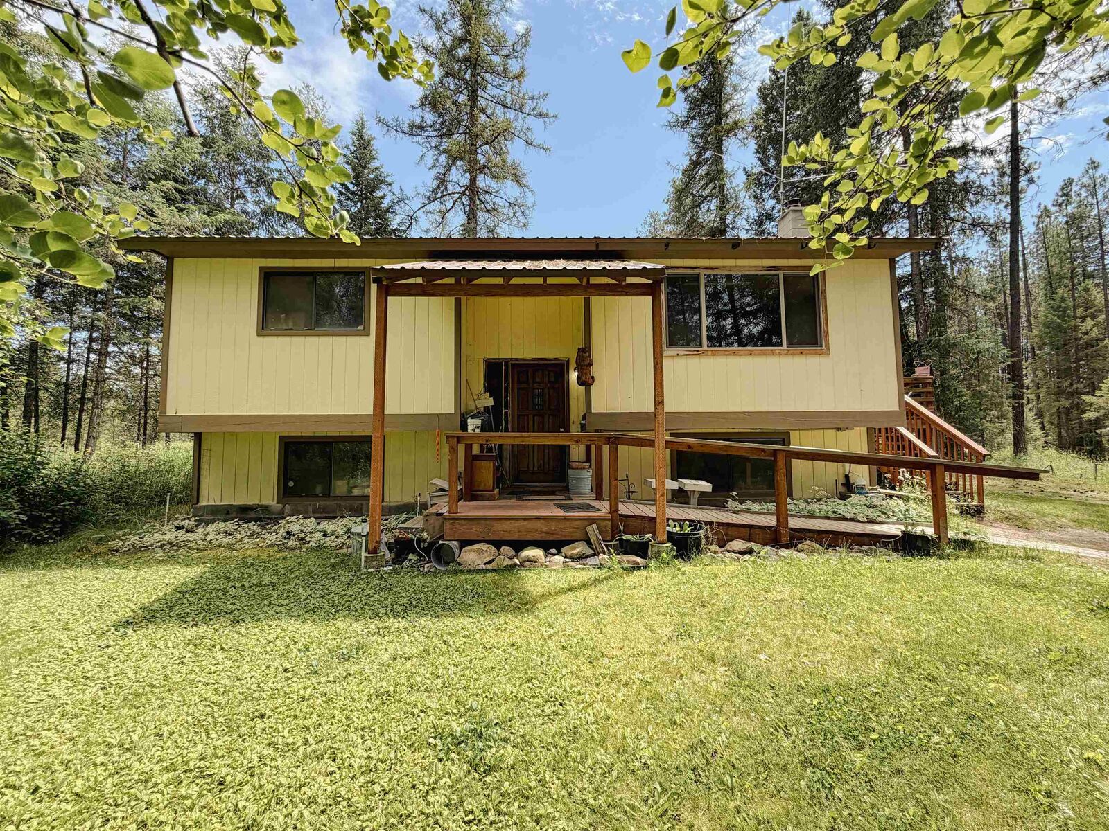Property Photo: 3179 Church Rd WA 99181