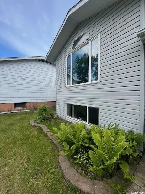 Property Photo: 414 1st Street E SK S9X 1E9