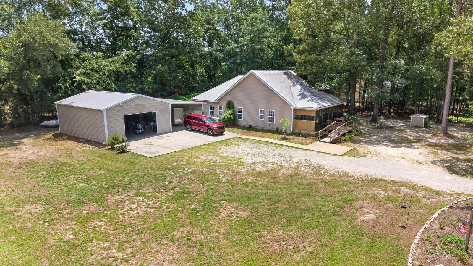 Property Photo: 1772 Kenwood Road SC 29102