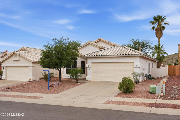 Property Photo:  5145 N Windriver Place  AZ 85750 