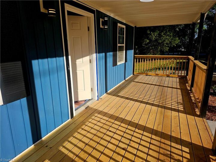 Property Photo:  1405 Douglas Street  NC 27105 