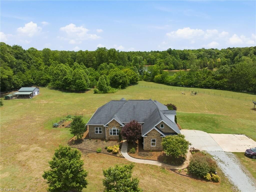 Property Photo:  2335 Spencer Road  NC 27263 