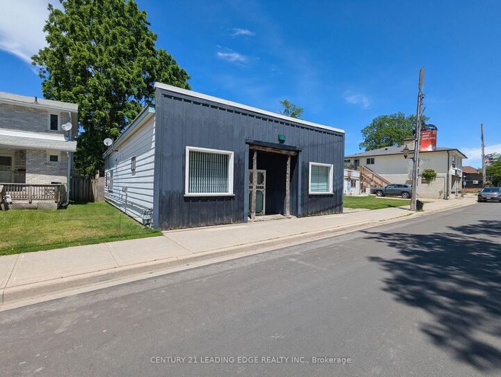 Property Photo: 916 Lake Drive ON L0E 1L0