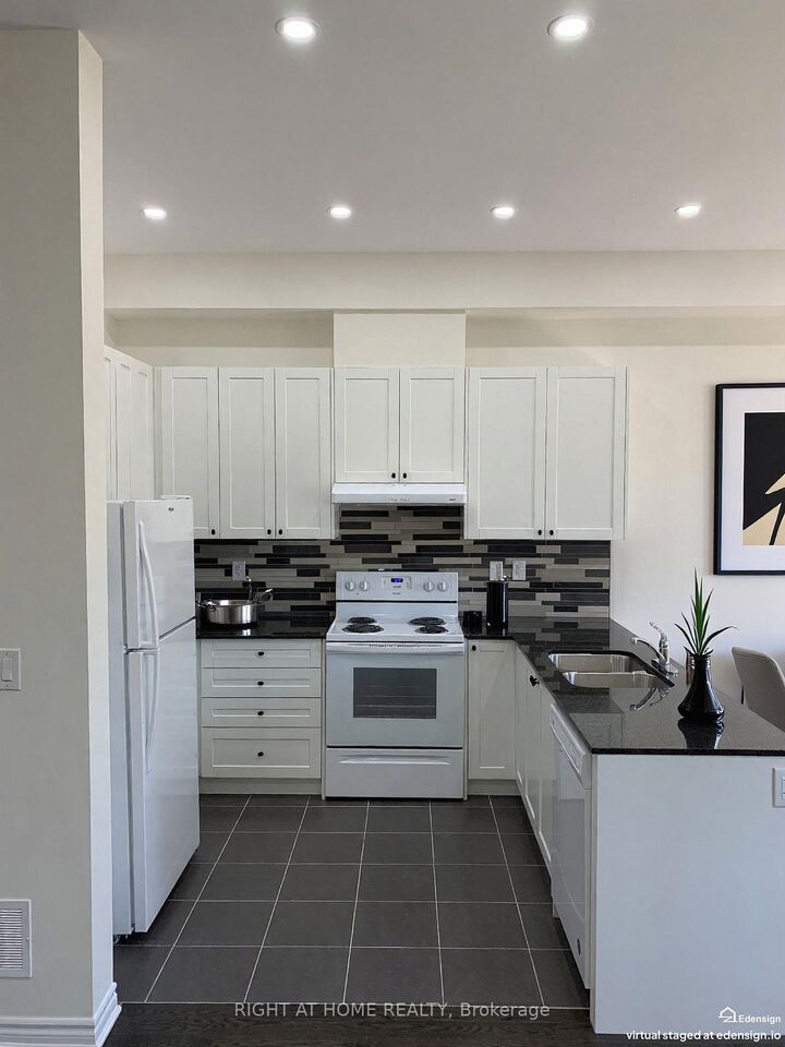 Property Photo: 39 Farwell Avenue ON L9Z 0H3