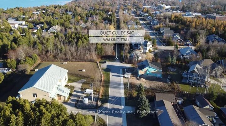 Property Photo: 282 Grosvenor Street S ON N0H 2L0
