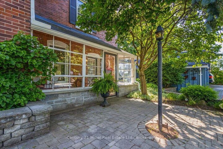 Property Photo: 585 Dundas Street E ON L8B 0G7