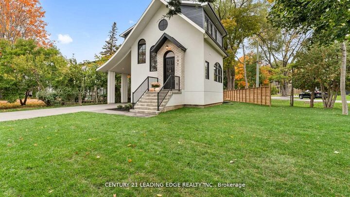 Photo de la propriété:  197 Glen Oak Drive  ON L6K 2J3 