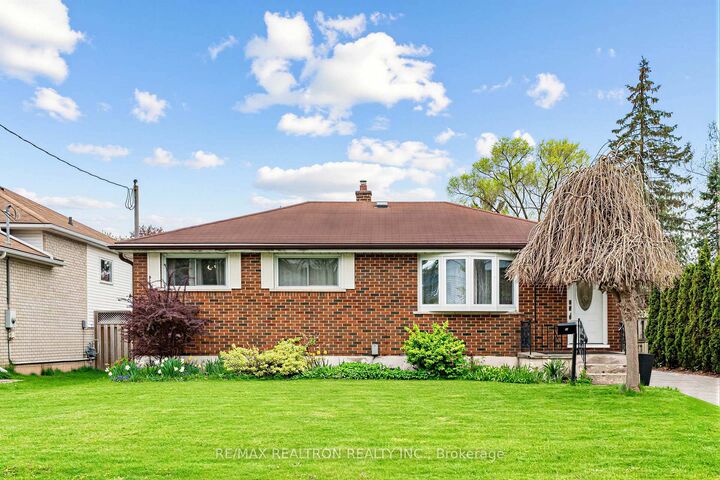 Property Photo: 42 Charles Street ON N3T 1B3