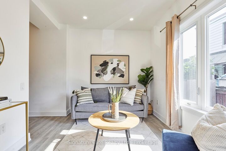 Property Photo: 154 Mulock Avenue ON M6N 3C6