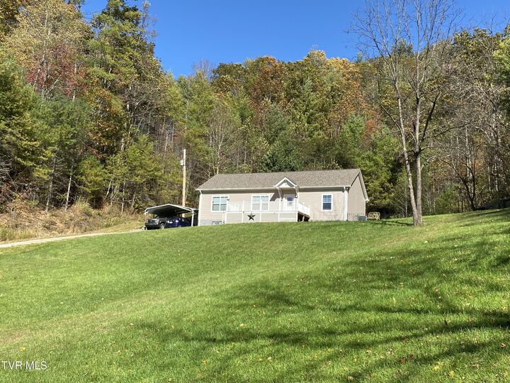 Property Photo:  513 Raven Cliff Road  TN 37650 