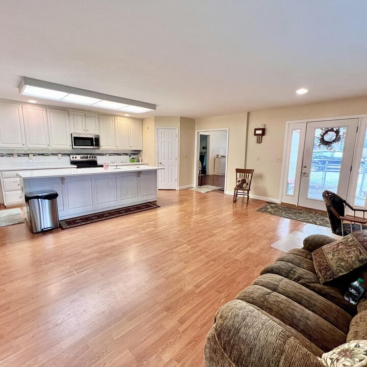 Property Photo:  613 Boyce Street  OH 43078 