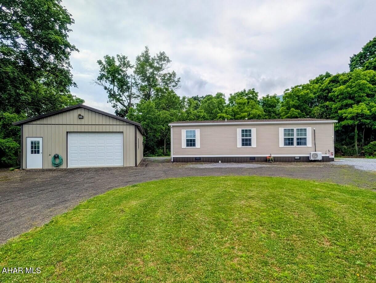 Property Photo:  183 Oak Hill Road  PA 16664 