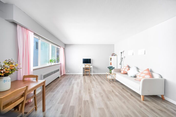 Property Photo: 8622 Selkirk Street 108 BC V6P 4J3