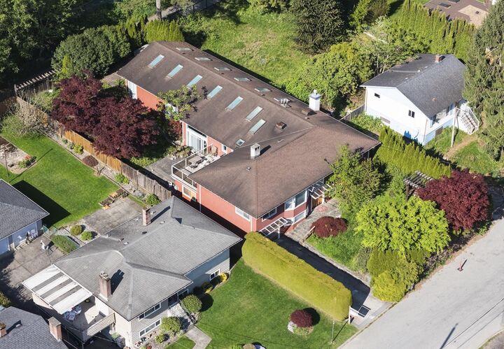 619 Harrison Avenue — photo 1