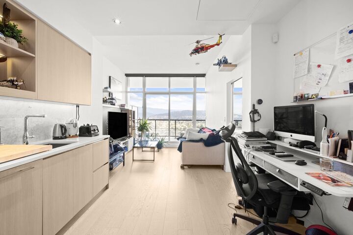 4720 Lougheed Highway 4406 — photo 1