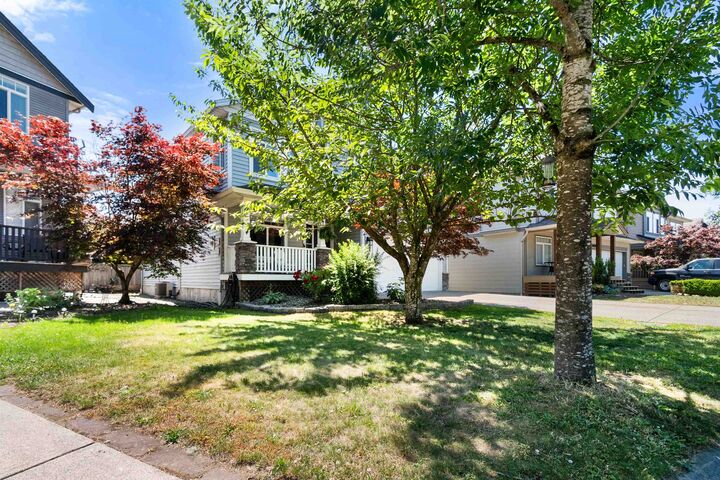 Property Photo:  34832 1 Avenue  BC V2S 8C1 