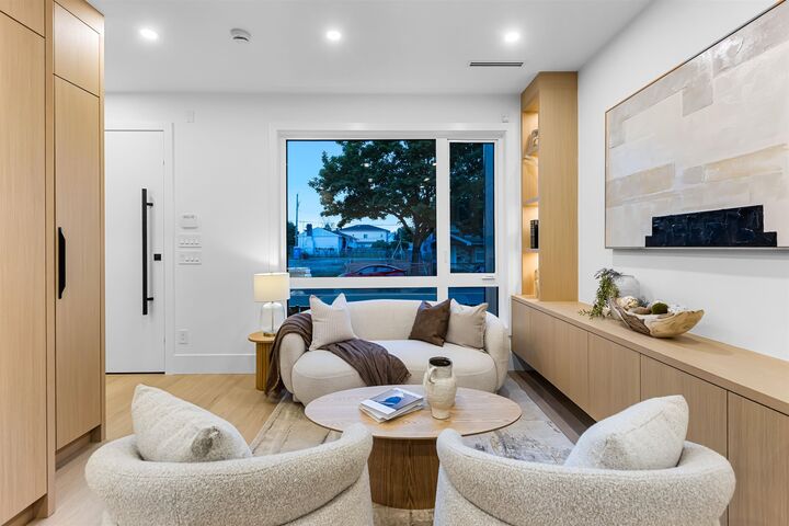 Property Photo: 6831 Salisbury Avenue 1 BC V5E 2Z4