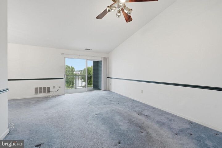 Property Photo: 44116 Natalie Terrace 301 VA 20147