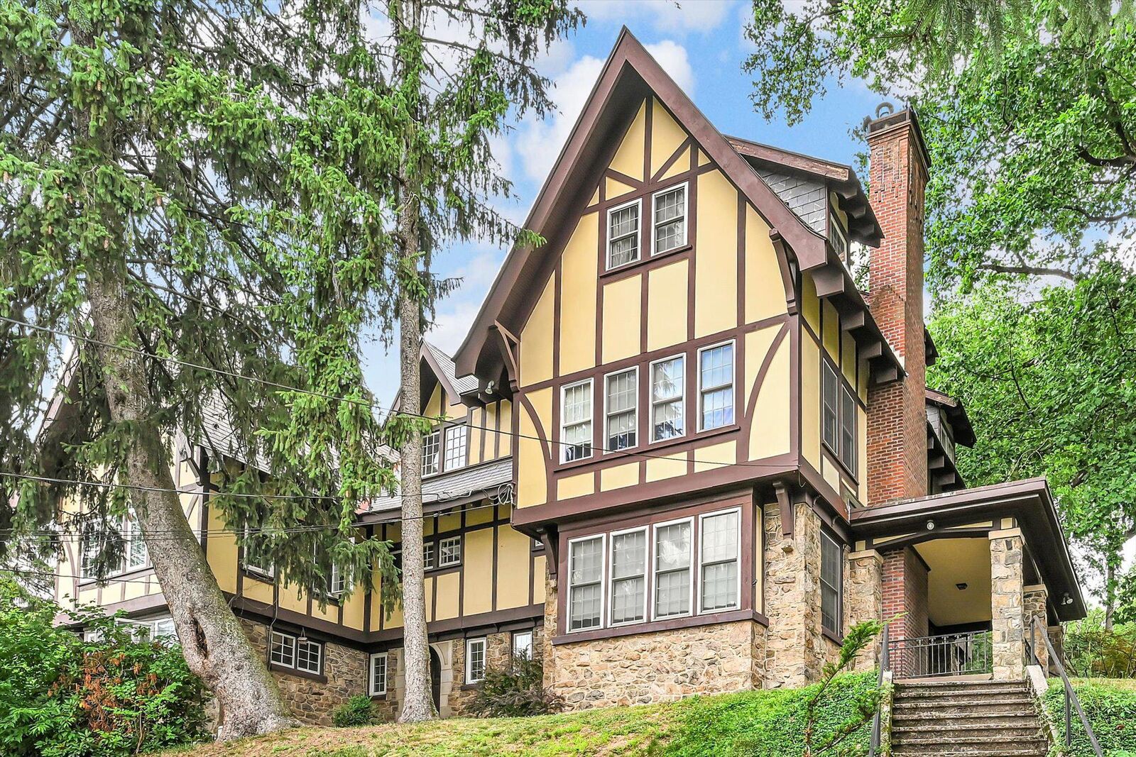 Property Photo:  502 Friedensburg Road  PA 19606 