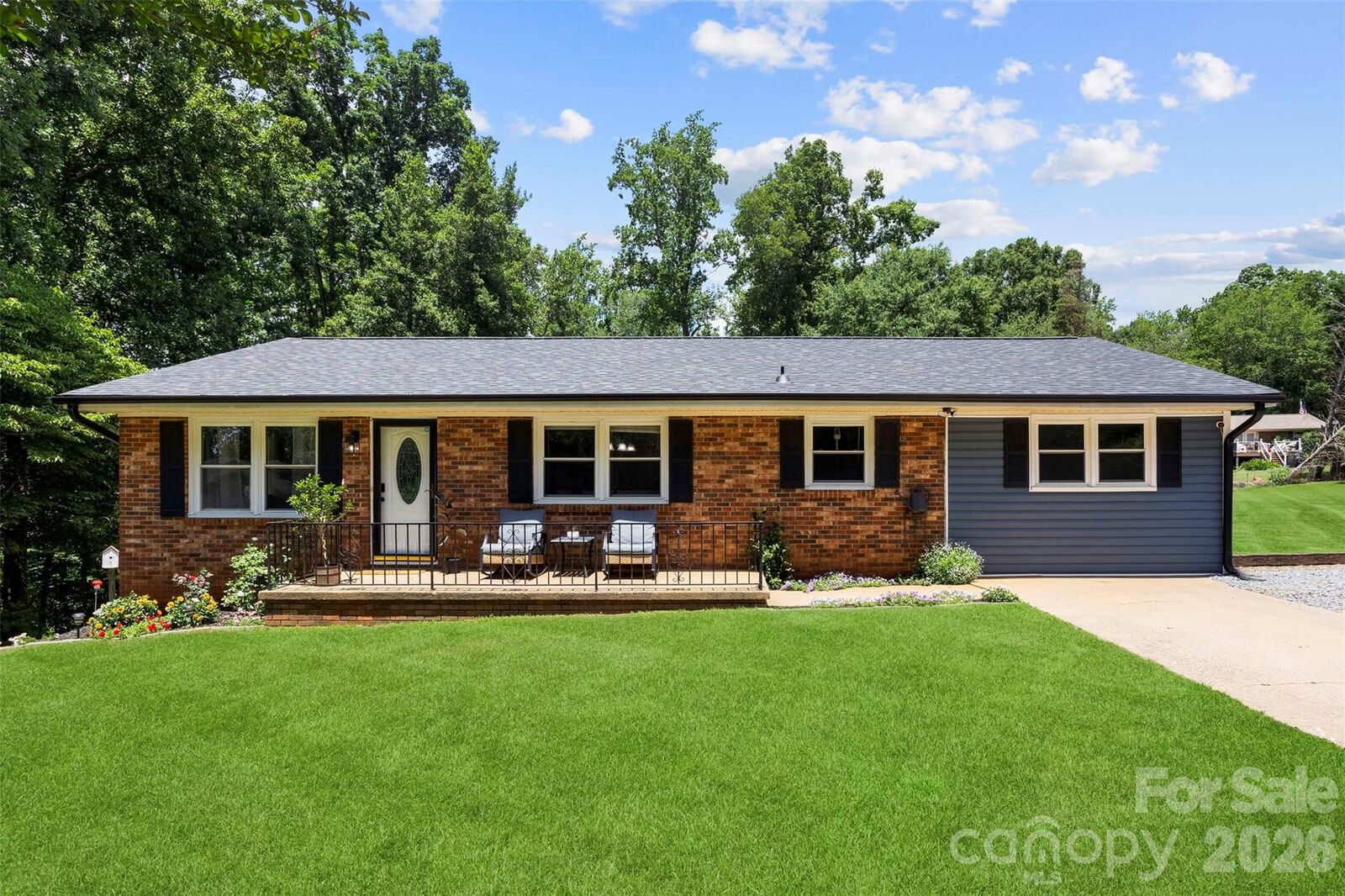 Property Photo:  3018 Harold Court  NC 28152 