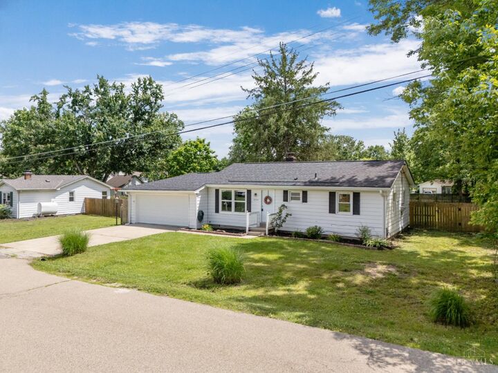 Property Photo: 2355 Hibiscus Road OH 45140