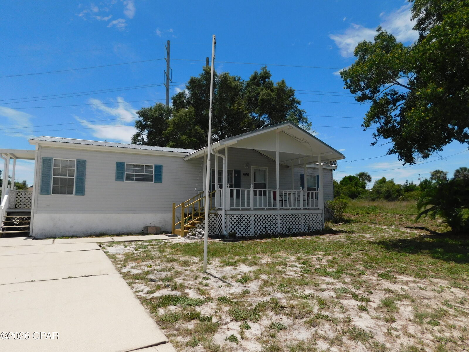 Property Photo:  606 Malaga Place  FL 32413 