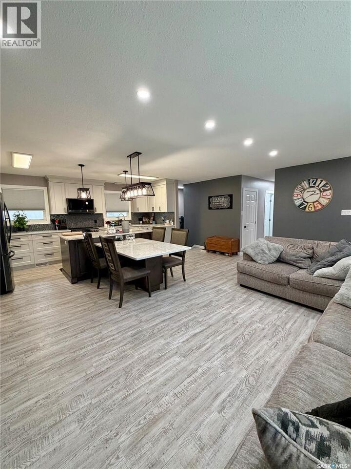 Property Photo:  531 Prince Street  SK S0E 0Y0 