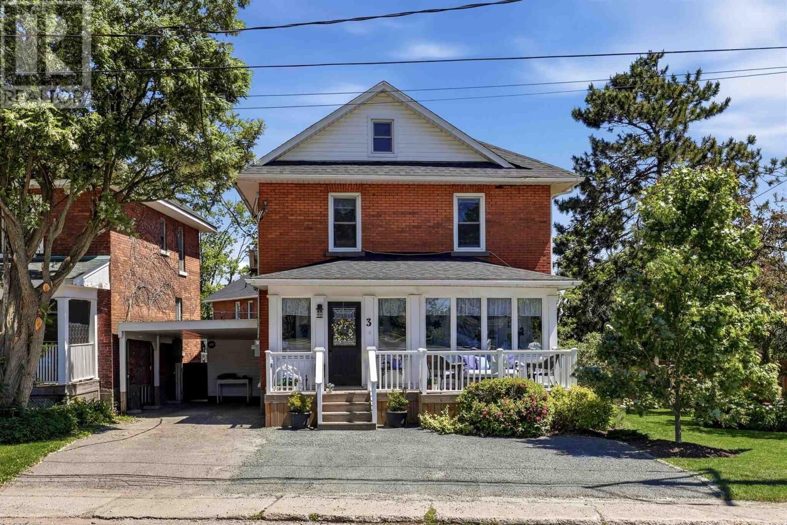 Property Photo:  3 Ontario Ave  ON P6B 1E1 