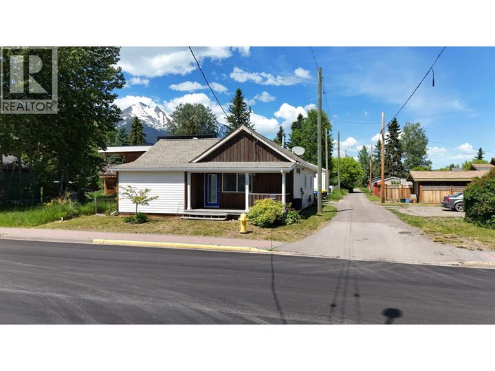 Property Photo: 1071 Queen Street BC V0J 2N0