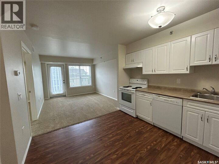 Property Photo: 424 601 110th Avenue SK S0E 1T0