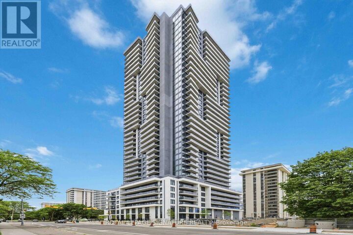 Property Photo:  15 David Salomon Drive 413  ON M3C 1E7 