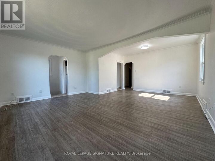 Property Photo: 130 Budea Crescent Main Fl ON M1R 4W1
