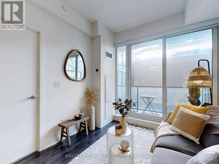 Property Photo:  18 Rean Drive 224  ON M2K 1H3 