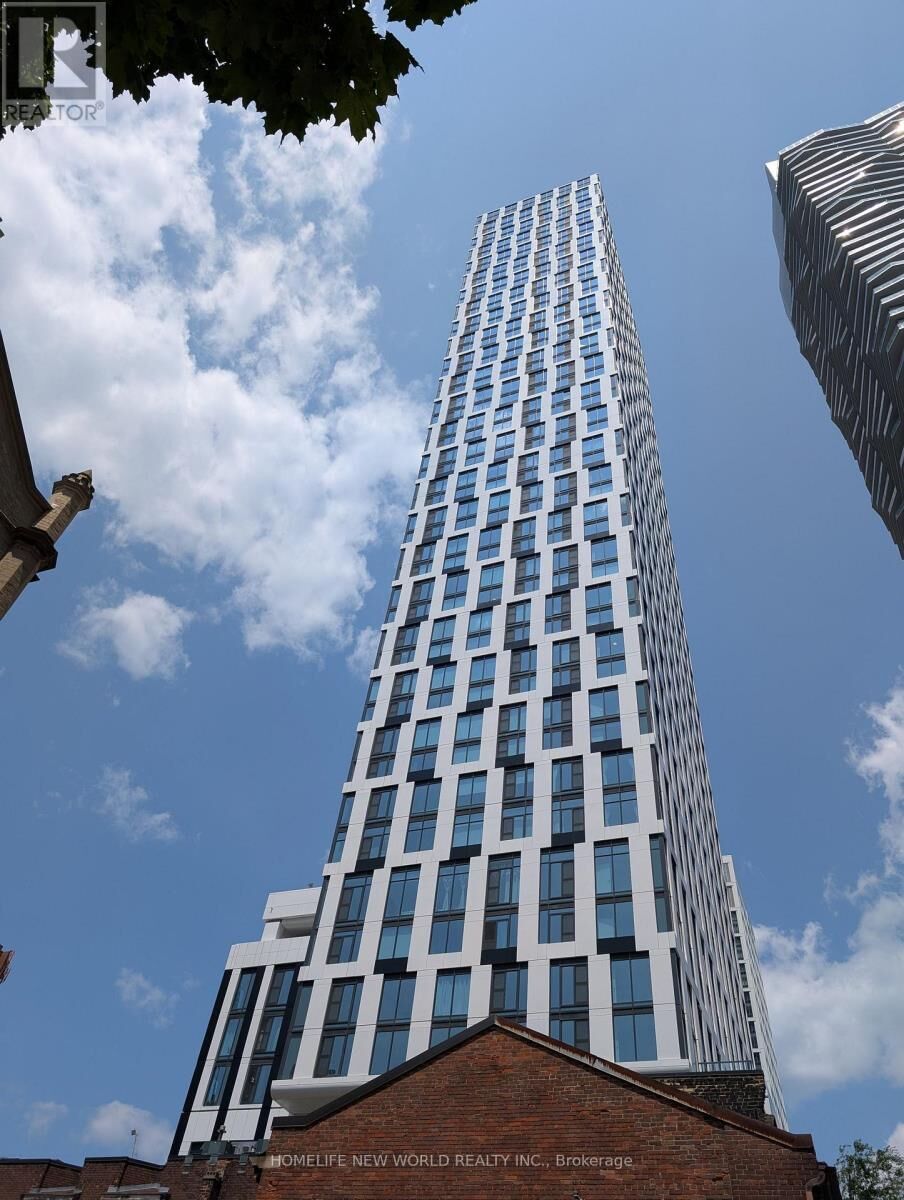 Property Photo:  252 Church Street 5206  ON M5B 0E6 