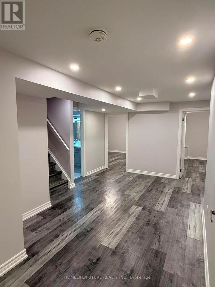 Property Photo: 15 McGinty Avenue Bsmt ON L1Z 0J6