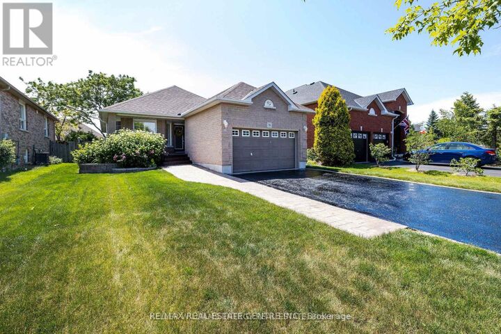 Property Photo:  36 Padfield Drive  ON L1C 5E7 