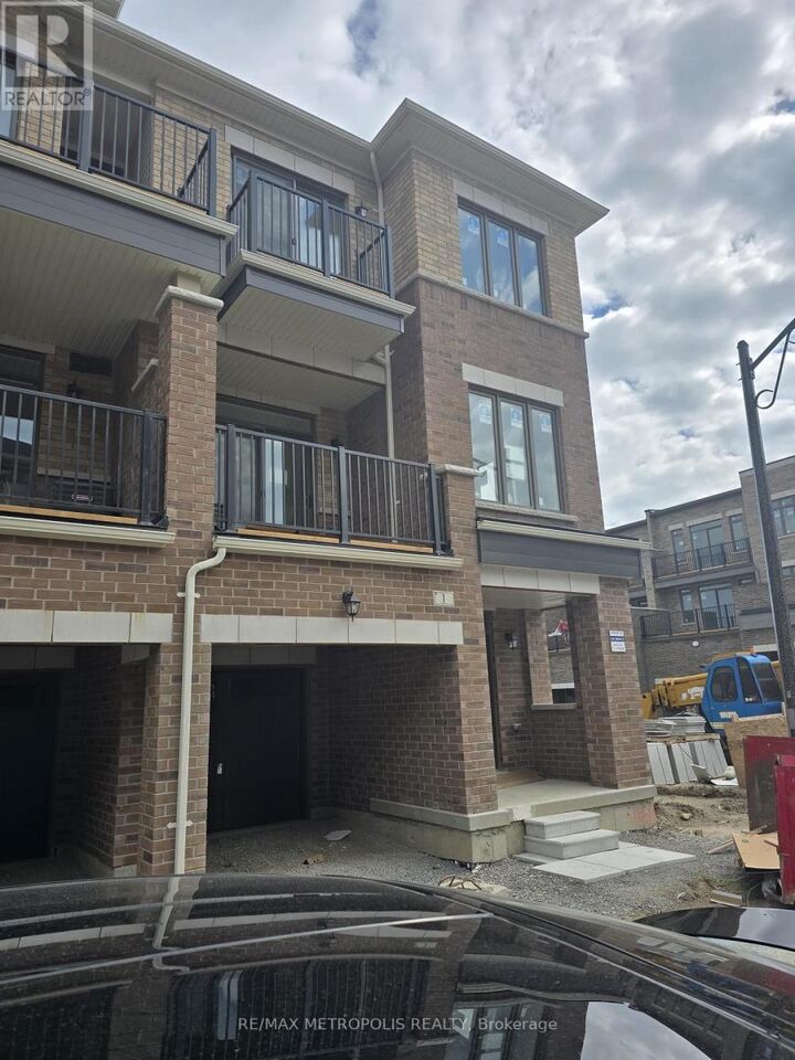 Property Photo: 1 Radiance Way ON L1P 0S2