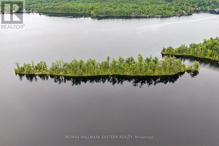 Property Photo:  281 String Island South  ON K0L 1Z0 